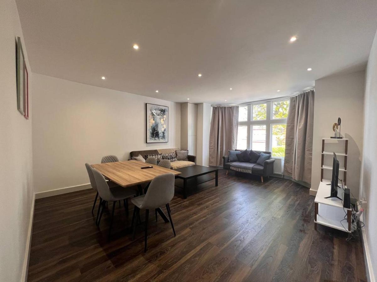 Star London Finchley Road 2-Bed Residence Londres Exterior foto